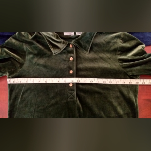 Forest Green Velvet Pullover Shirt - Picture 6 of 7